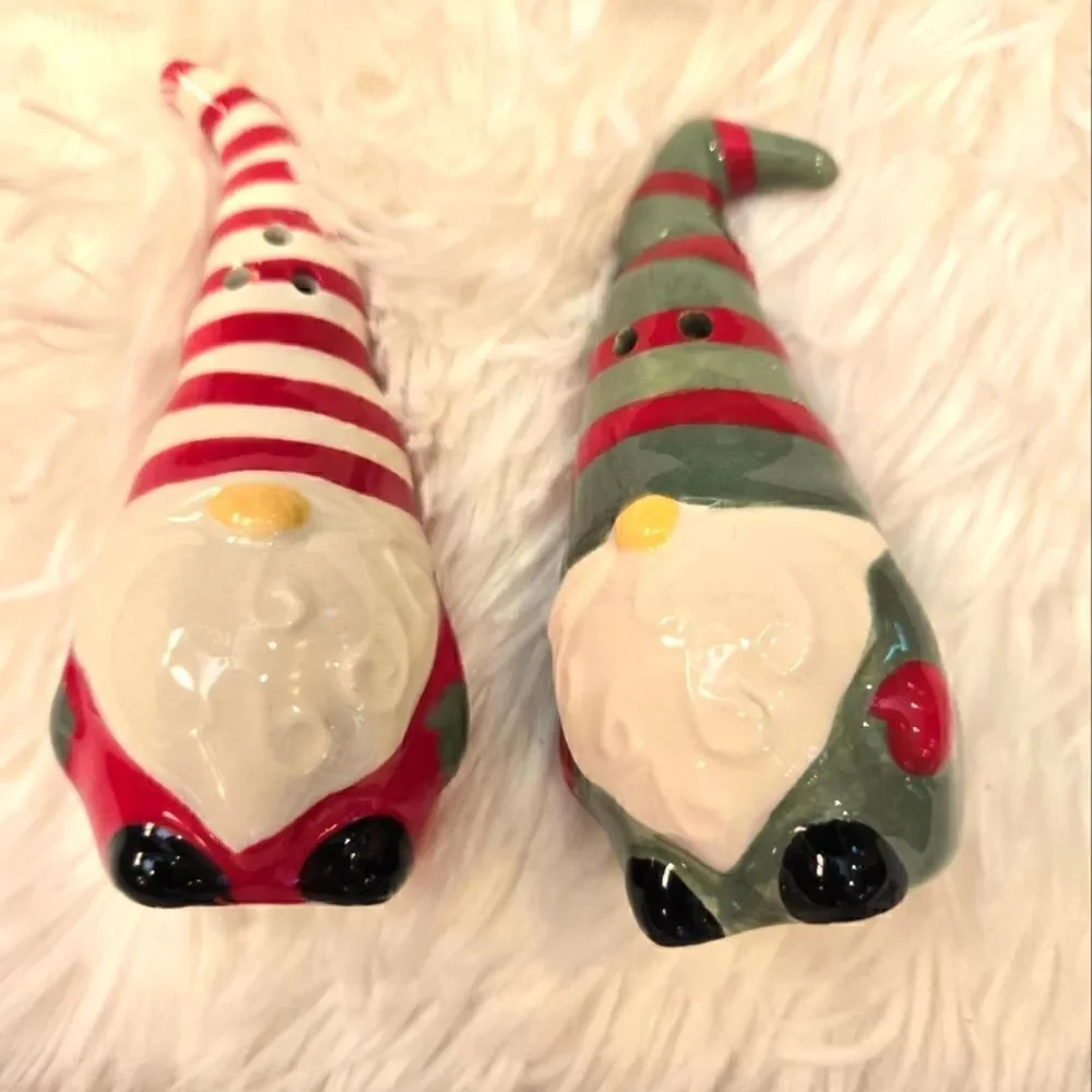 Gnomes Ceramic Serving Tray with Salt and Pepper Shakers NWT